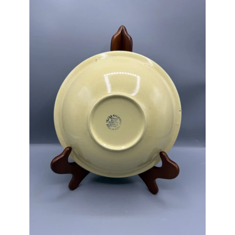Vernon Kilns Ultra California Pottery Vegetable Bowls 2 Yellow Green Vintage MCM